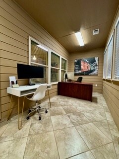 Building Photo - 120 Kassel Dr