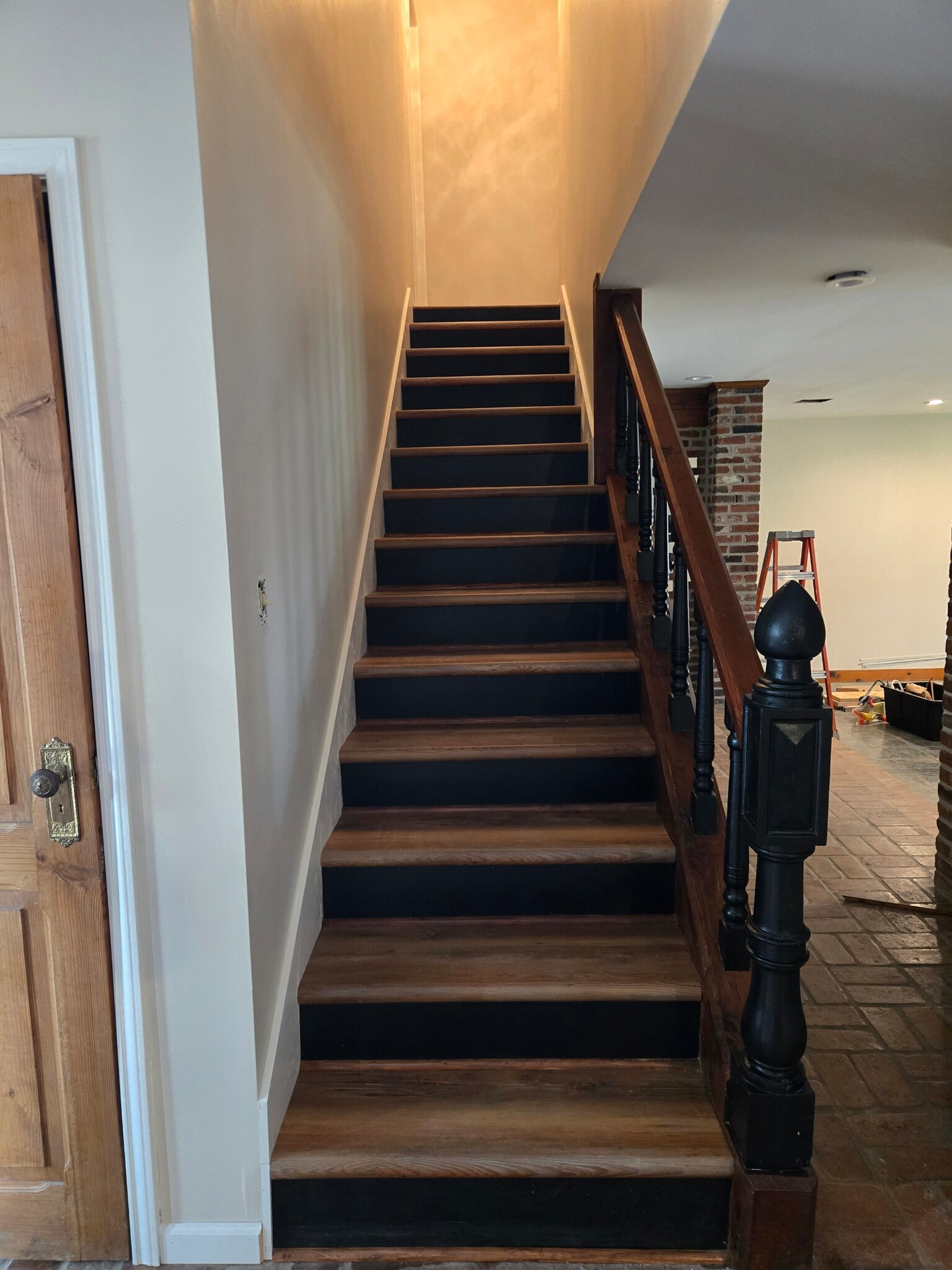 Building Photo - 115 Sandager Ave