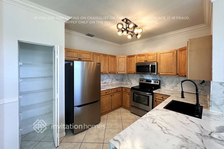 Building Photo - 15678 SW 112th Dr