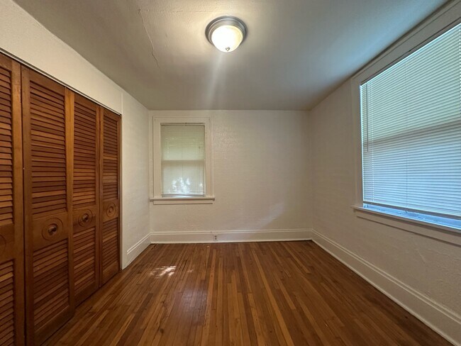 Building Photo - 2605 Winfred Ave