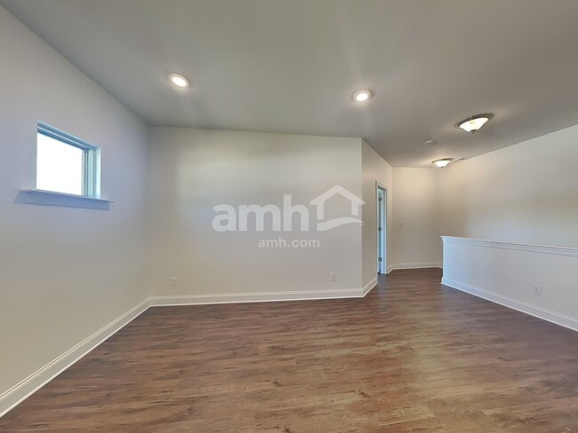 Building Photo - 1206 Brooksland Pl