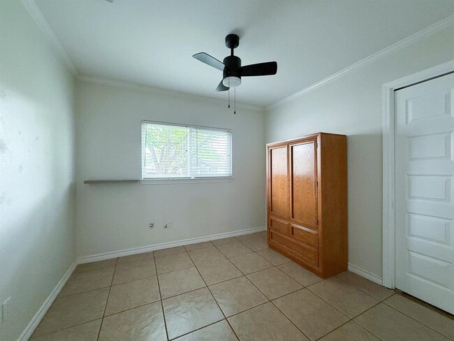 Building Photo - 1310 Lauretta Wood Dr
