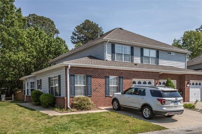 Building Photo - 205 Belmont Cir