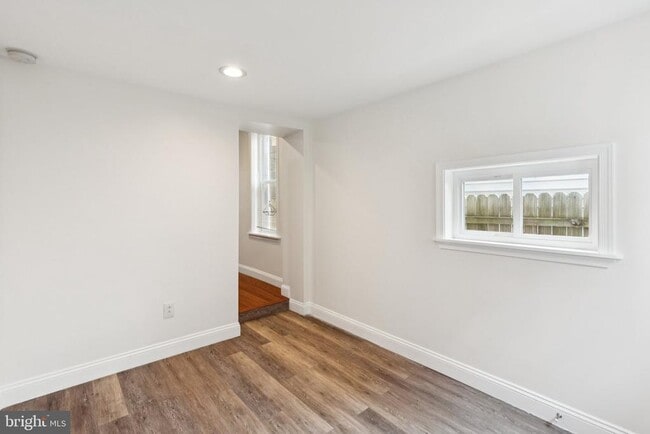 Building Photo - 2348 E Allegheny Ave