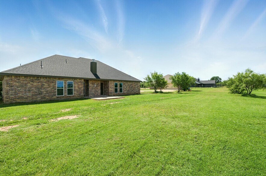 Building Photo - 7433 FM 603