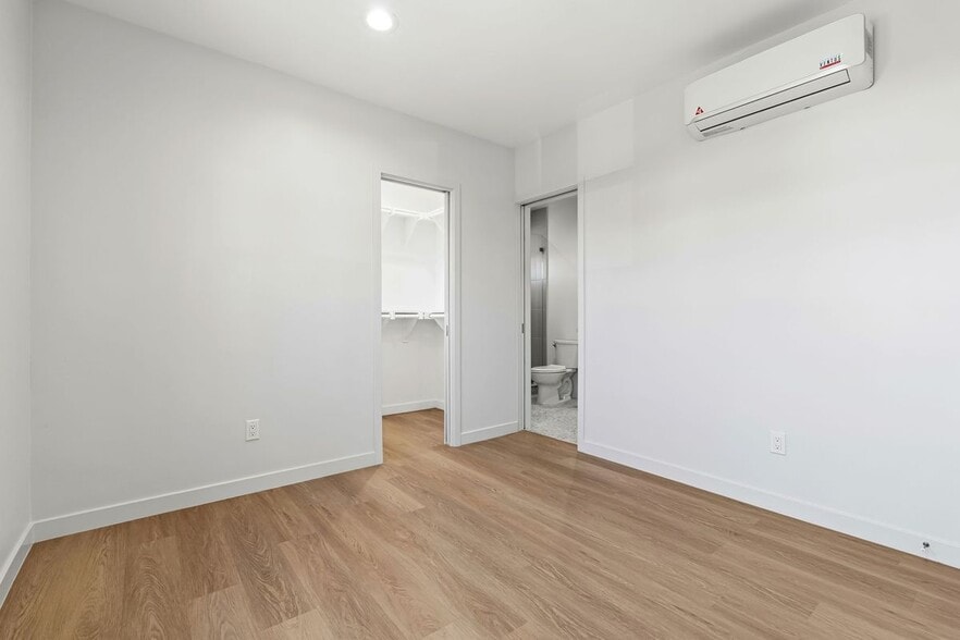 Building Photo - 4787 Panorama Dr