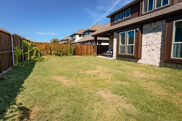 Building Photo - 700 Sedona St