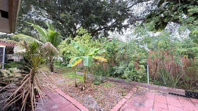 Building Photo - 2377 NW 123rd Ave