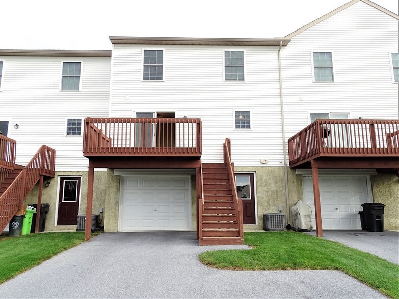 Building Photo - 336 Meadow View Dr