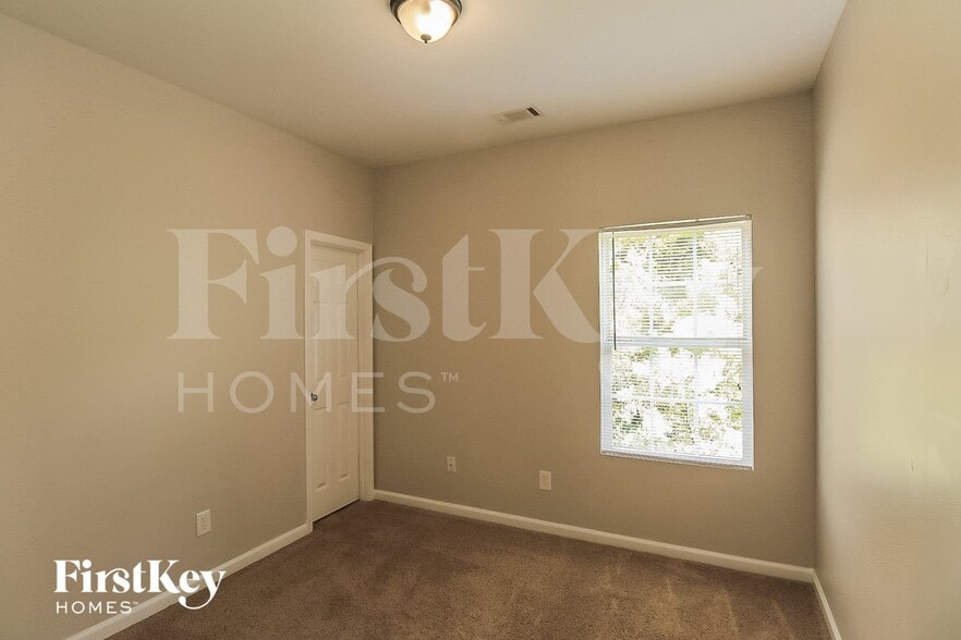 Building Photo - 620 Beaujolais Ct