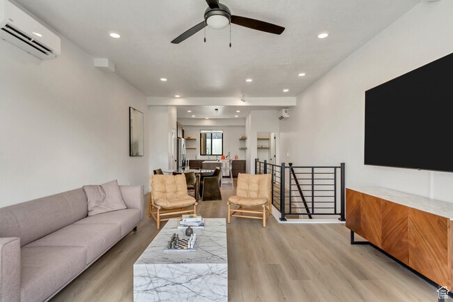 Building Photo - 44 W Iko Ave