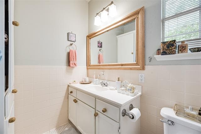 Building Photo - 6219 Revere Pl