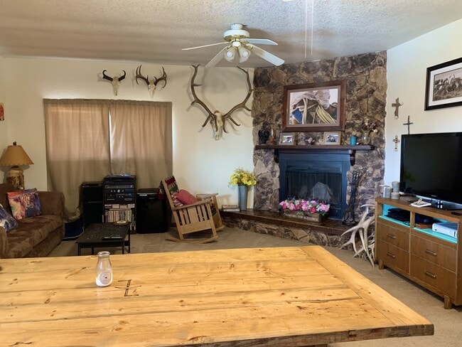 Building Photo - 2111 Scherer Ave