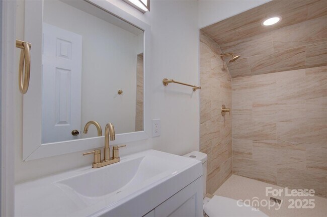 Building Photo - 3900 Rhodes Ave