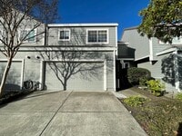 Building Photo - 1803 Carneros Cir