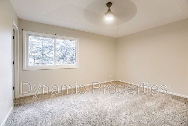 Building Photo - 7926 Primrose Ct