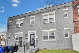 Building Photo - 5031 H St SE