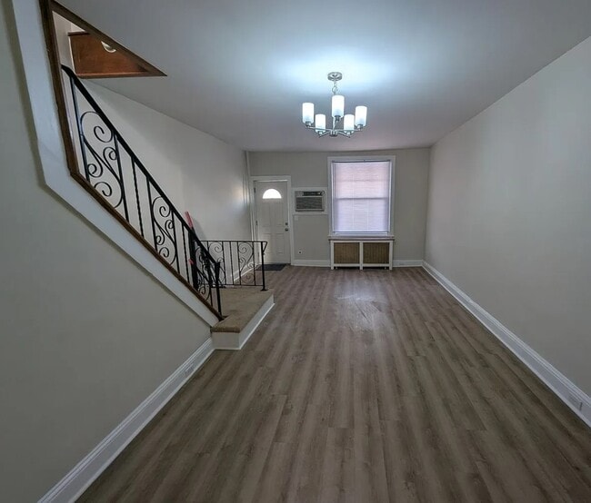 Building Photo - 5111 Worth St