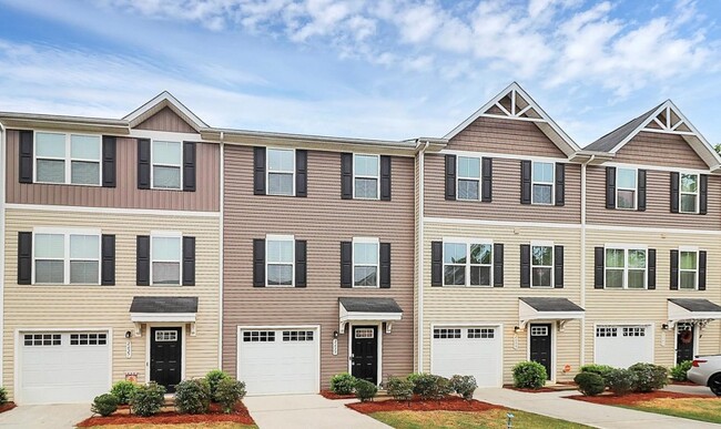 Building Photo - 2611 McCurdy Trl
