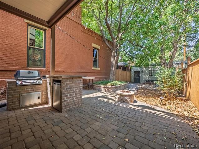 Building Photo - 2753 Champa St