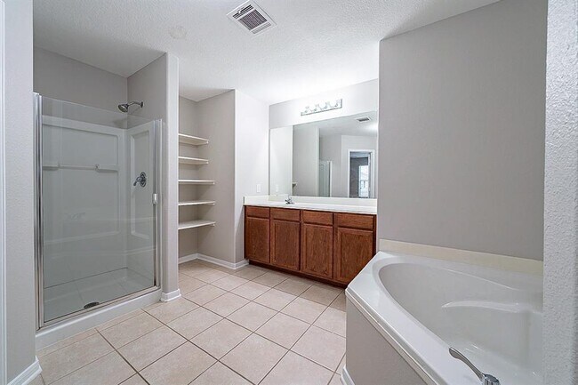 Building Photo - 28877 San Bernard River Loop