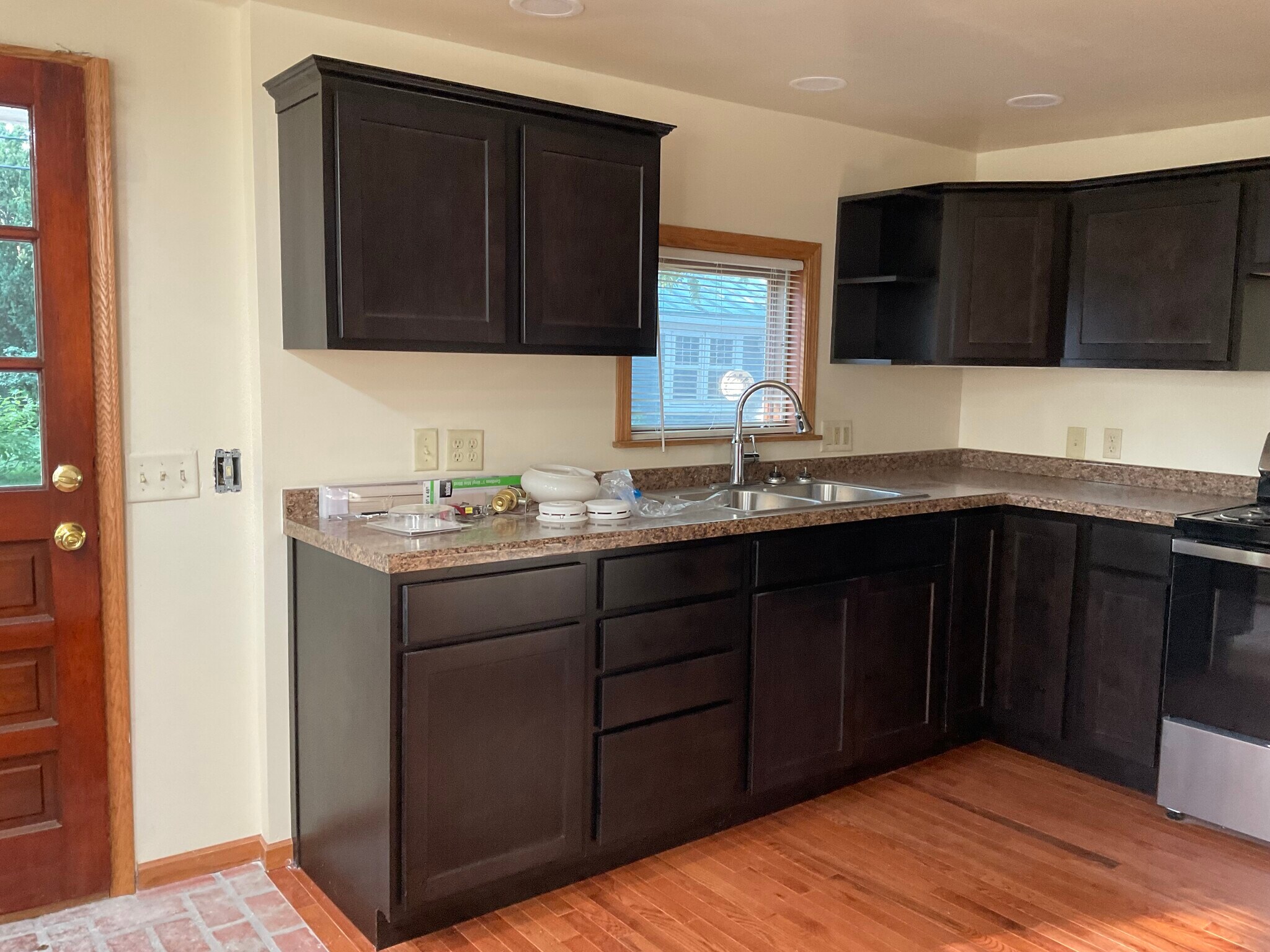 Kitchen - 2123 Cameron Ave