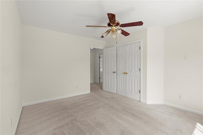 Building Photo - 1440 Grovehurst Dr