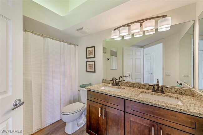 Building Photo - 26651 Rosewood Pointe Cir