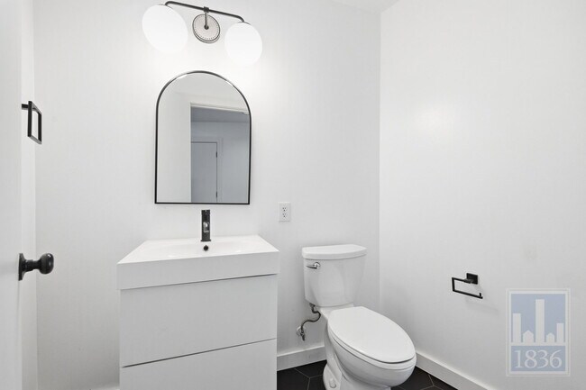 Building Photo - 13009 Lamplight Village Ave