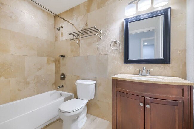 Building Photo - Alamo Heights home available now!
