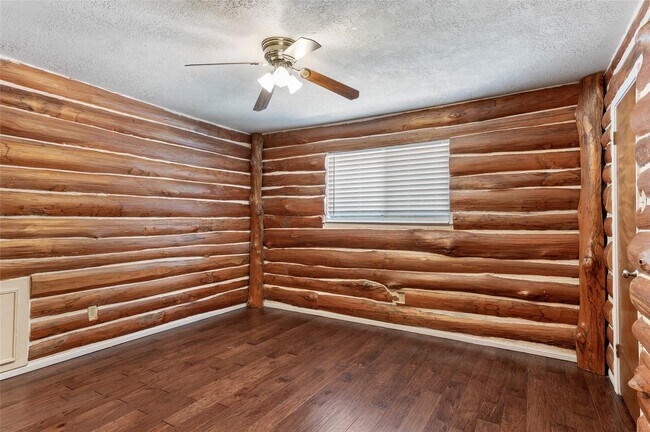 Building Photo - 2406 Box Oak Pl
