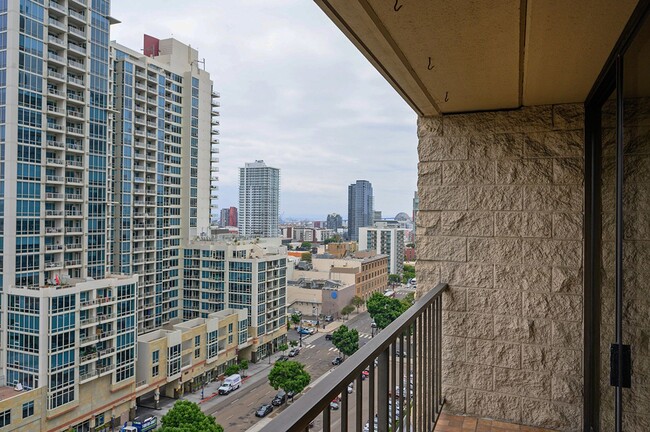 Building Photo - 50% Off First Month's Rent! Stellar Symphony Terrace Condo!