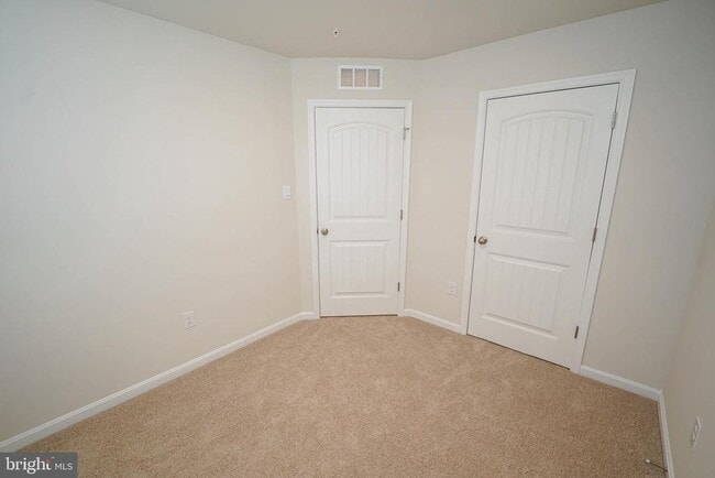 Building Photo - 819 Mersey Ln