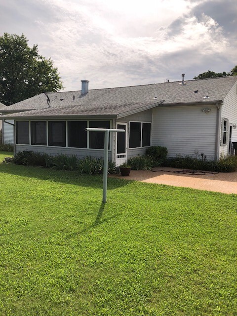 Building Photo - LARRYMORE ACRES