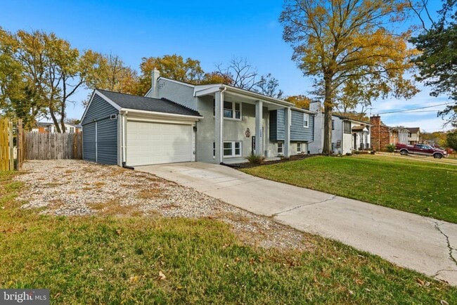 Building Photo - 6906 Berkshire Dr