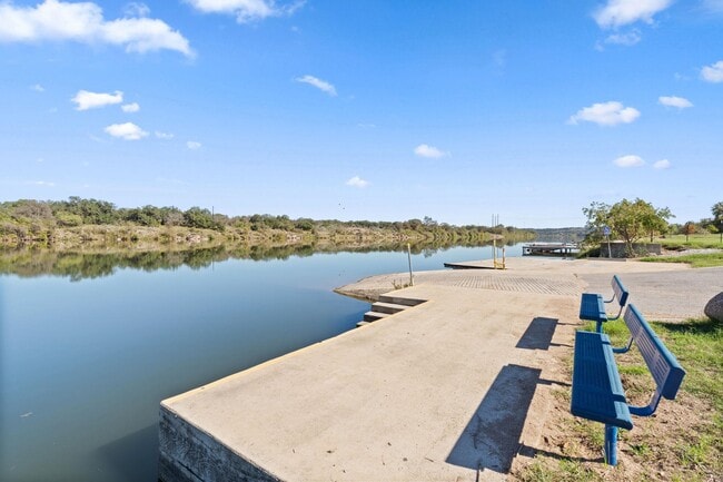 Building Photo - 853 Cypress Ln