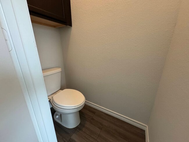 Building Photo - 6149 Lavaca Dr