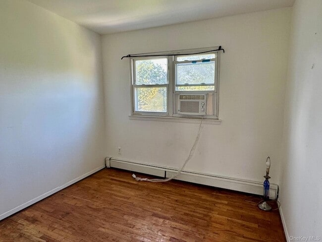 Building Photo - 56 Chaucer Ct