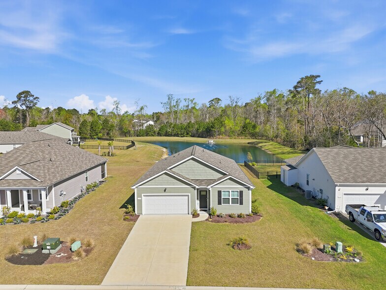 Building Photo - 114 Brooks Dr