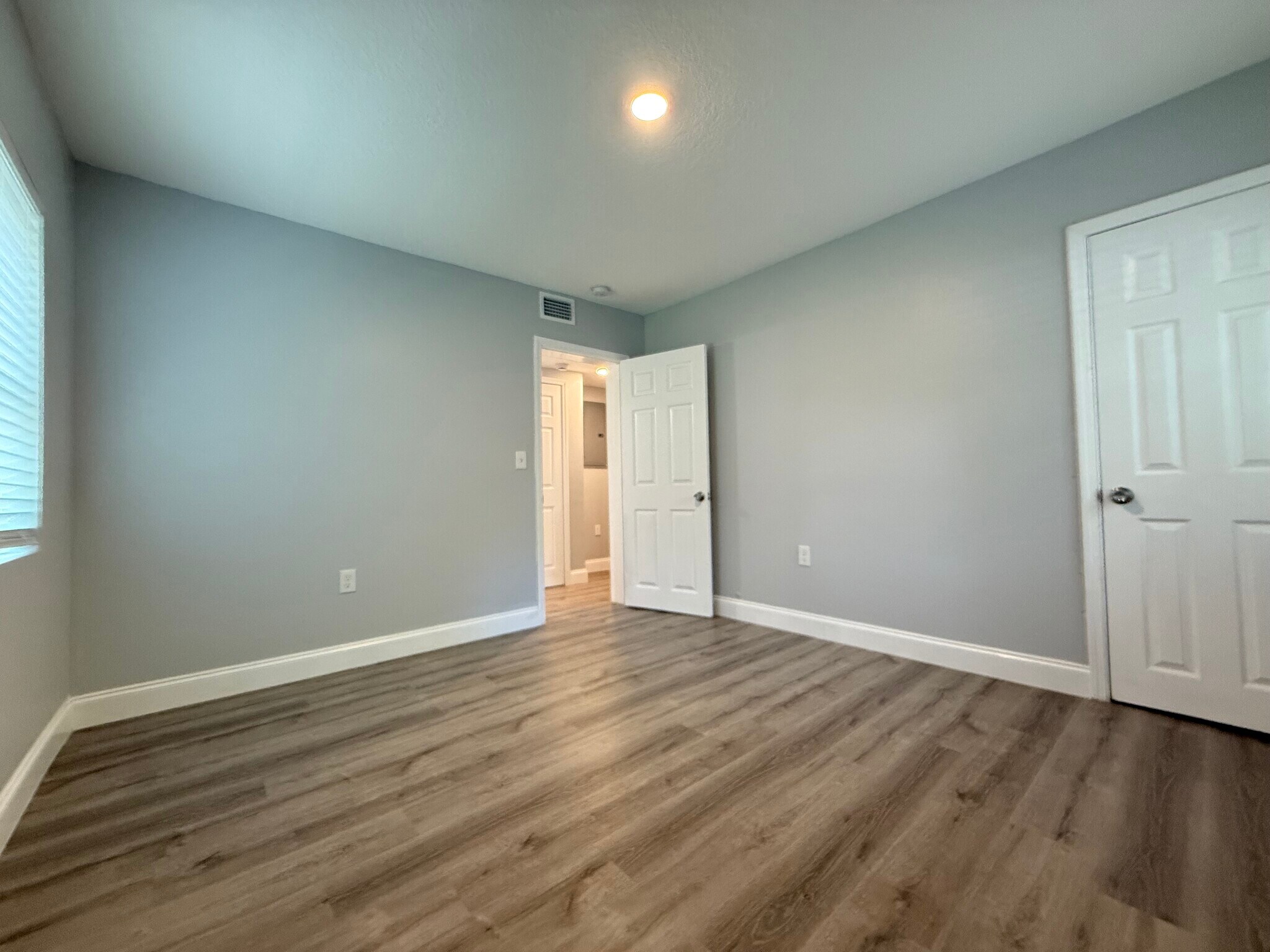 Building Photo - 5032 Welborn Rd