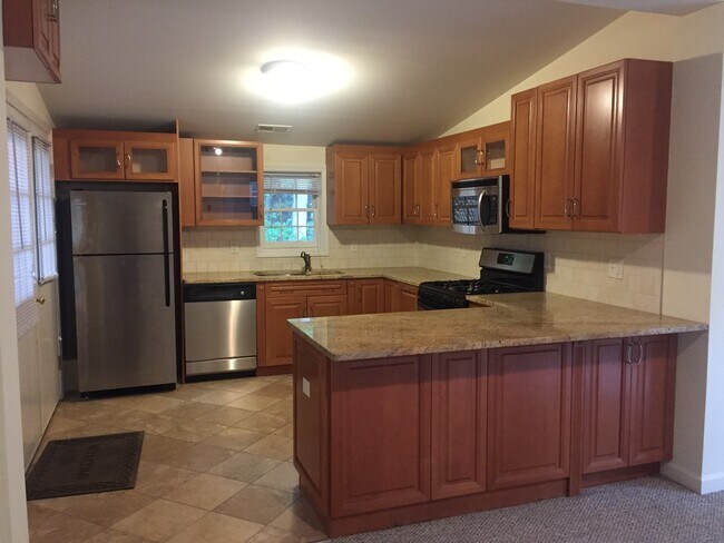 Building Photo - 231 Rivergate Dr