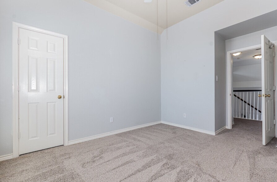 Building Photo - 1144 Taylor Ln