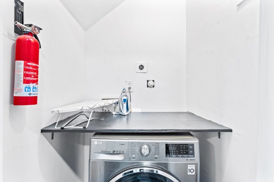 Building Photo - 2620 Arbor St