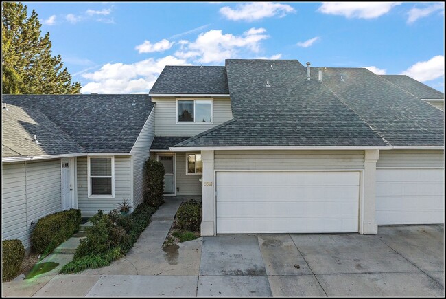 Building Photo - ADON5541