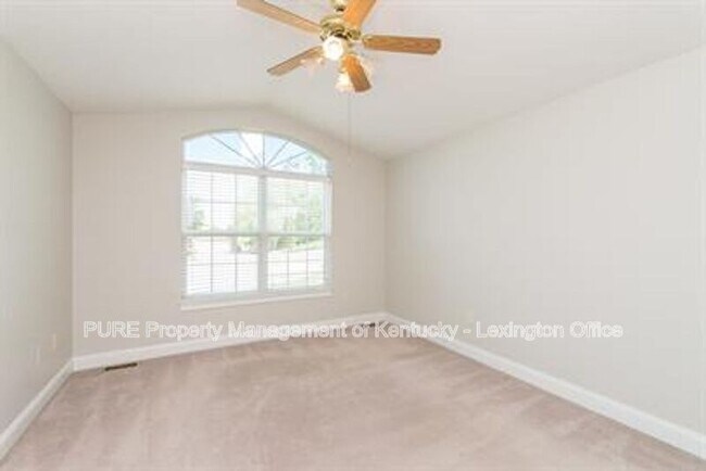 Building Photo - 3019 Emily Ct