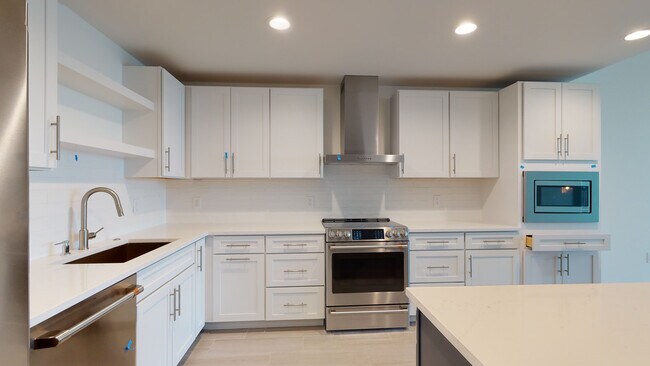 Building Photo - 920 N Osceola Ave