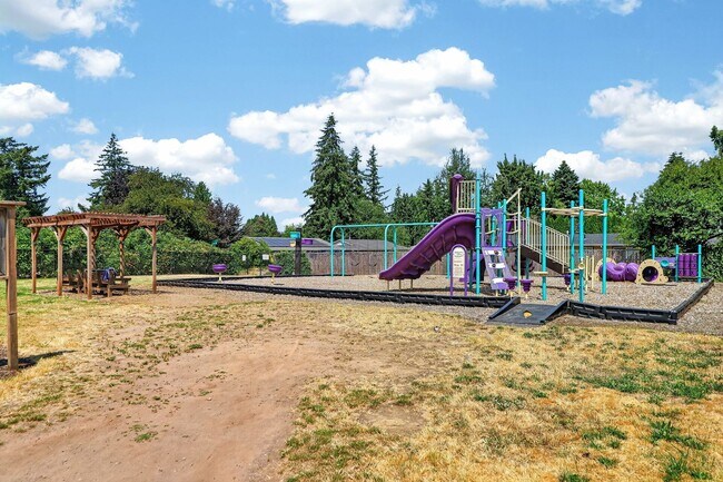 Building Photo - 2038 SE 171st Ave