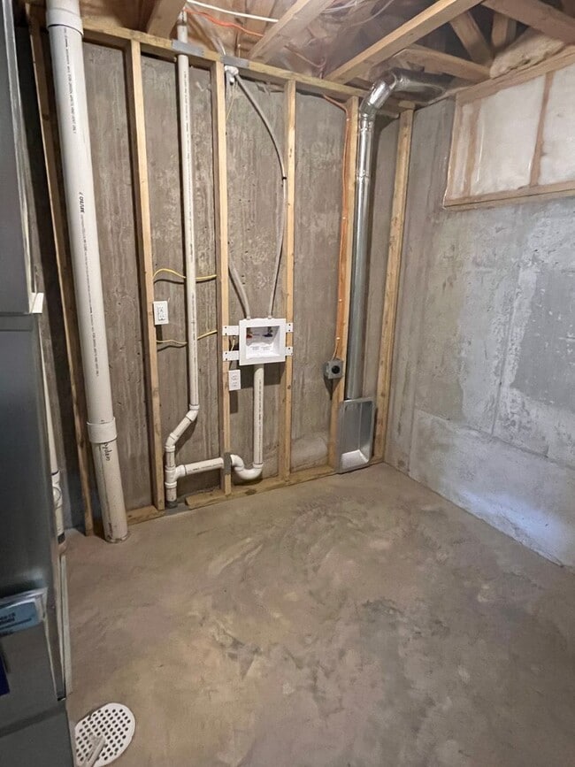 Building Photo - 3 Bedroom, 2 Bath Box Elder Home for Rent ~ Minutes from Ellsworth AFB!