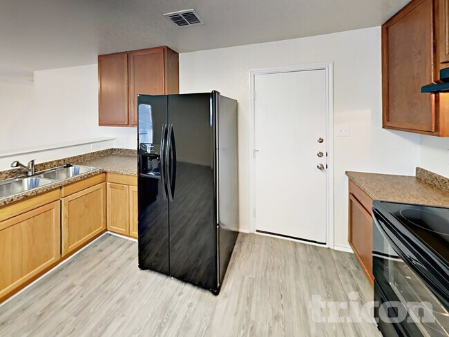 Building Photo - 9939 Amber Breeze