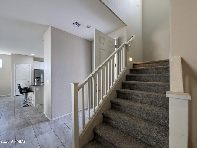 Building Photo - 1253 N 166th Ave